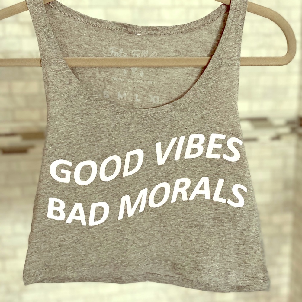 NWOT* CROP TANK ☯️